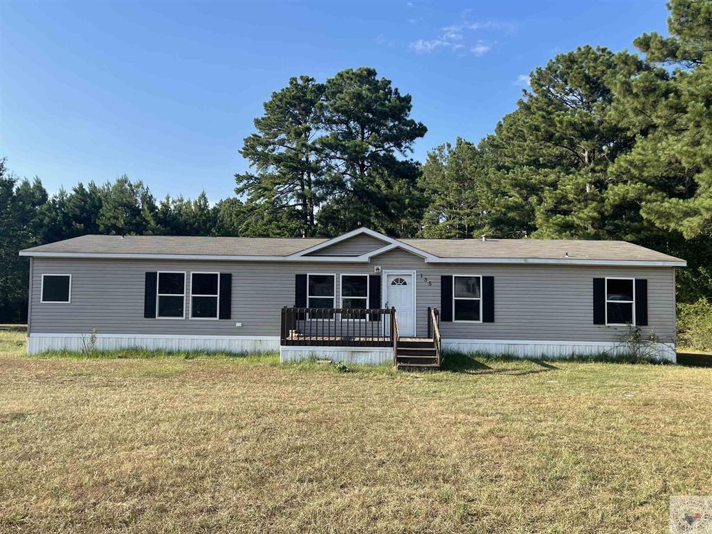 39607C1670973083541 135 River Bend