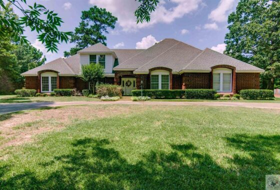 39607C1684272312413 6 Forrest Brook Ln.