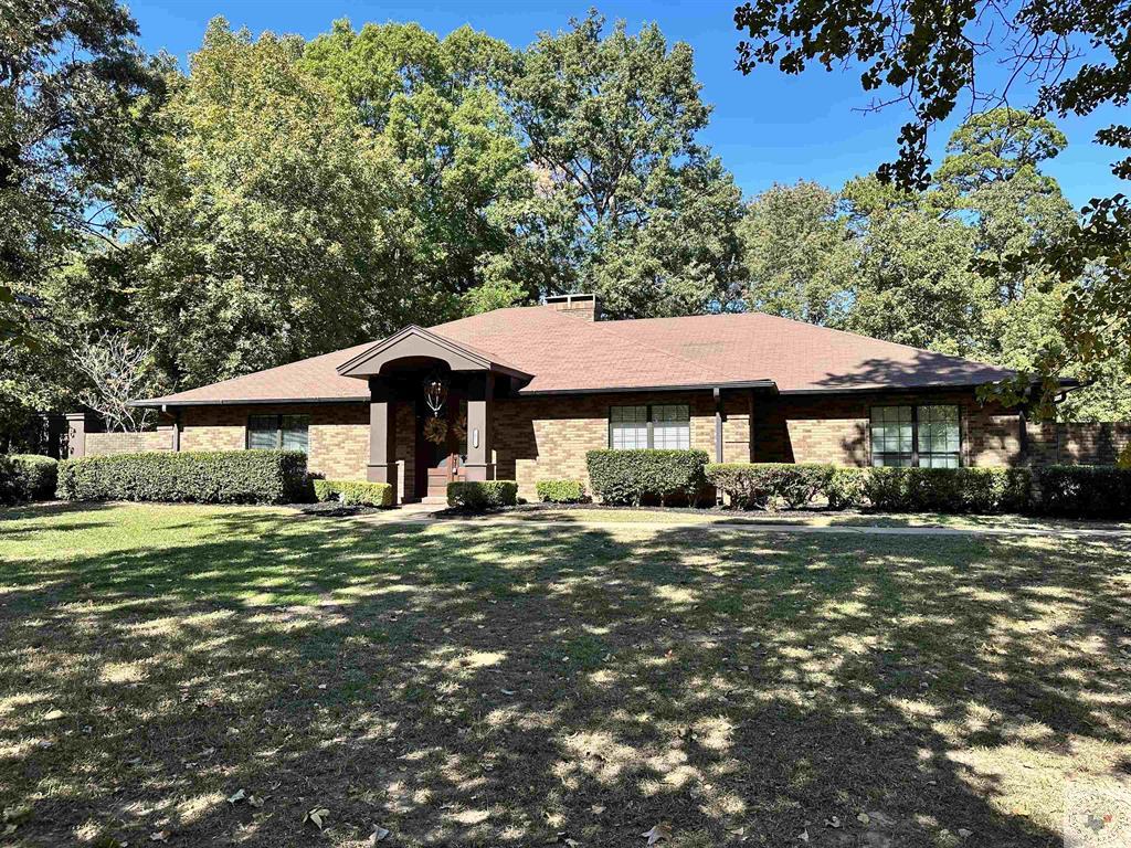39607C1685570093308 45 Dogwood Lake Dr.