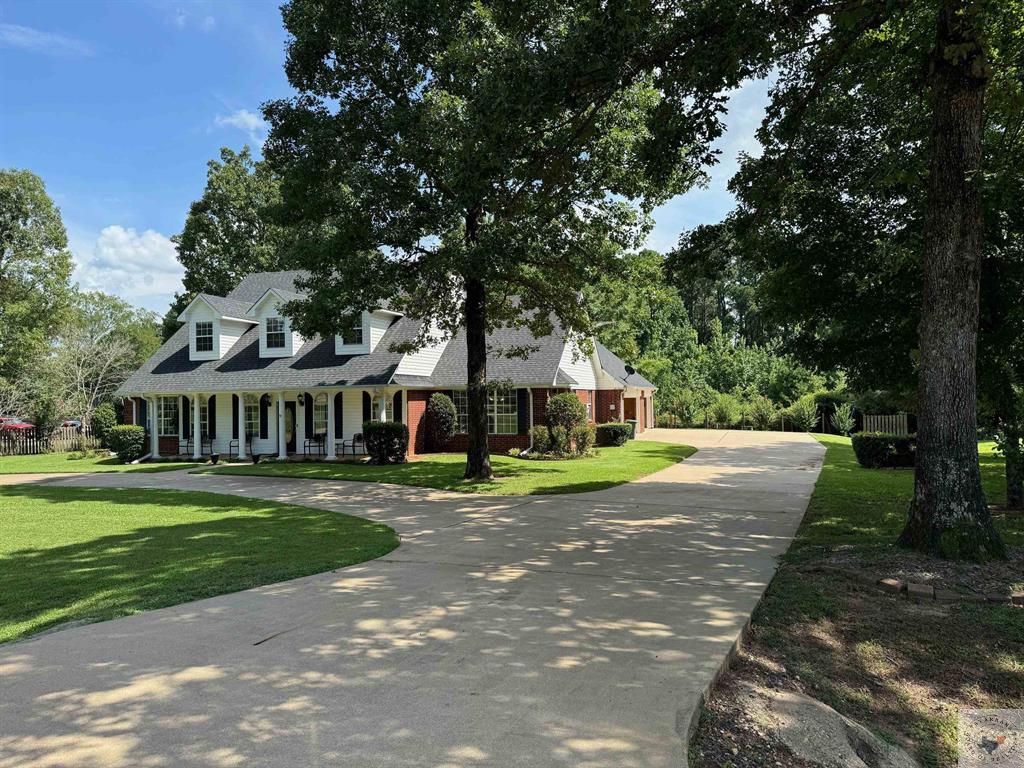 39607C1726950618163 135 White Oak