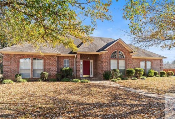 39607C1738692455022 7208 N Richland Dr.