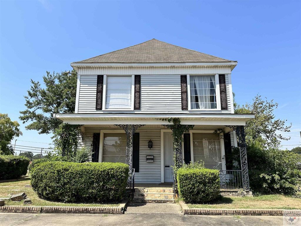 39607C1747065058405 711 Olive St.